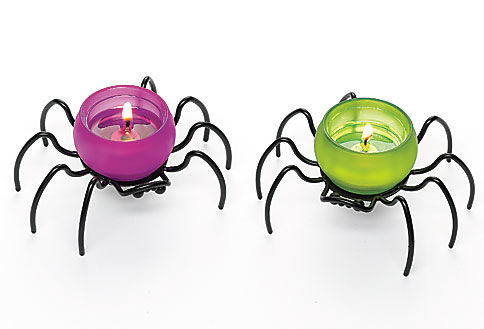 Set de Portacandelitas Whitzy Whitzy Araña

Este par dan más ternura que miedo, ponlas en cualquier rincón donde haga falta un poco de decoración con espíritu de Halloween. Utilízalas con candelitas que se venden por separado.