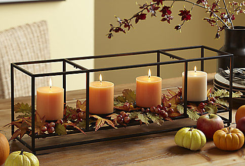 Esplendor de Otoño

Una decoración de acuerdo a la temporada: calabazas, hojas secas y pilares en tonos cálidos hacen la magia.